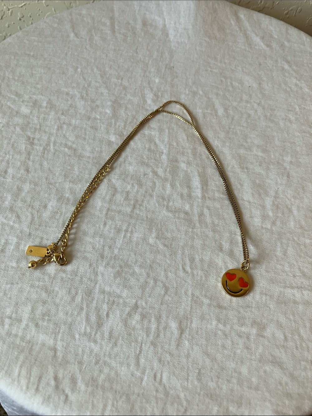 Kate Spade: Gold Tone Heart Eyes Emoji “Lovestruck” Pendant Necklace